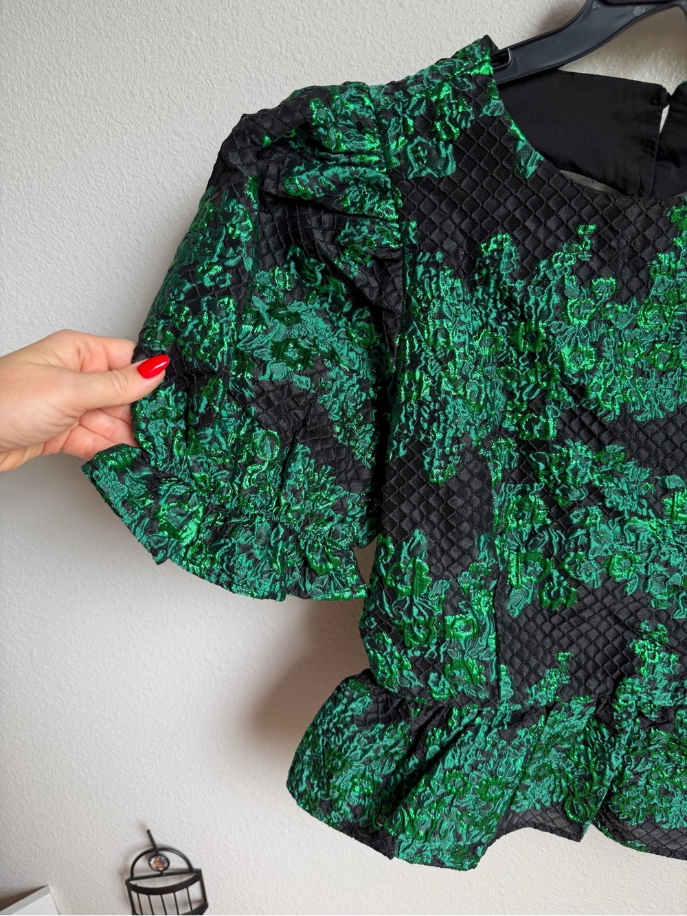 NWT Sugarlips Elyna Jacquard Green Black Puff Sleeve Peplum Blouse Sz S - Picture 6 of 13